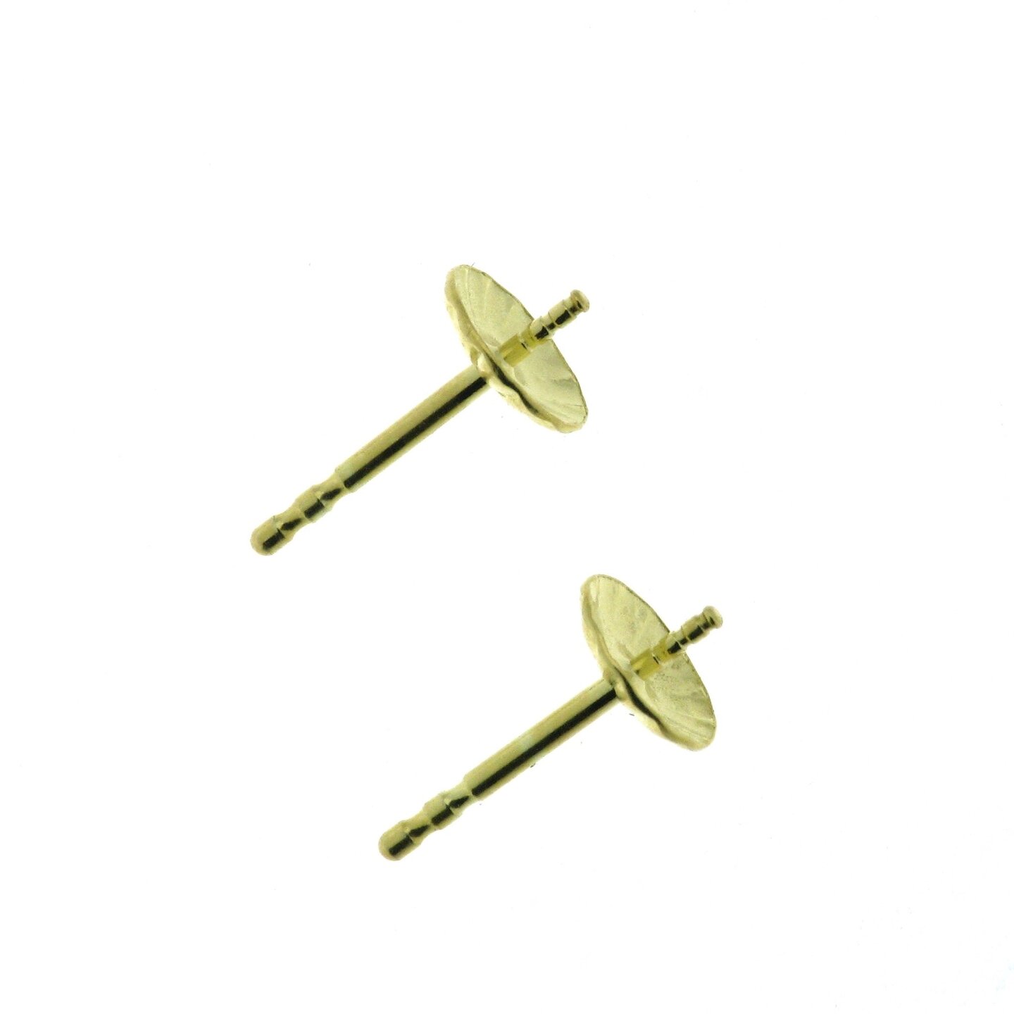 Earstud finding with 6 mm pearl cup, without butterly backs