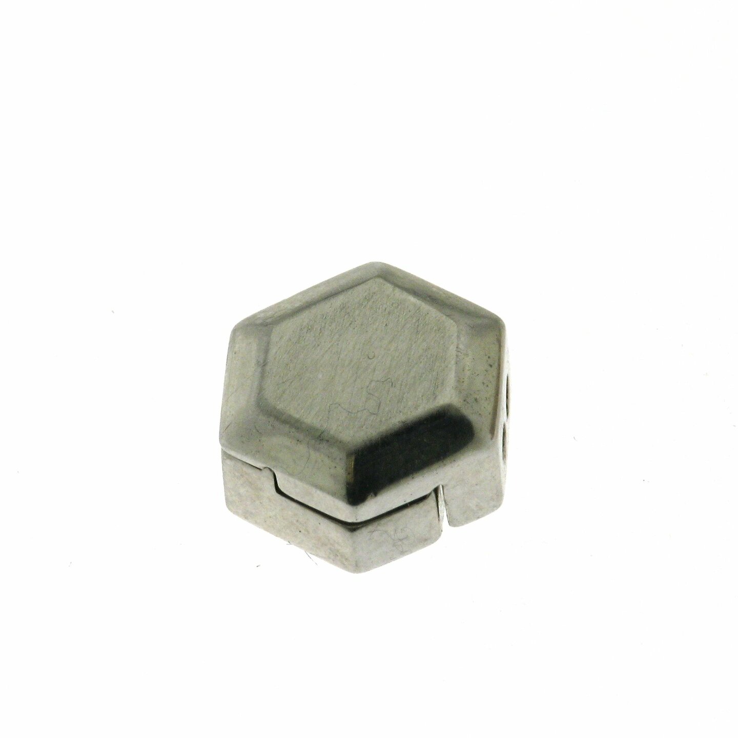Magnetic clasp, hexagon shape